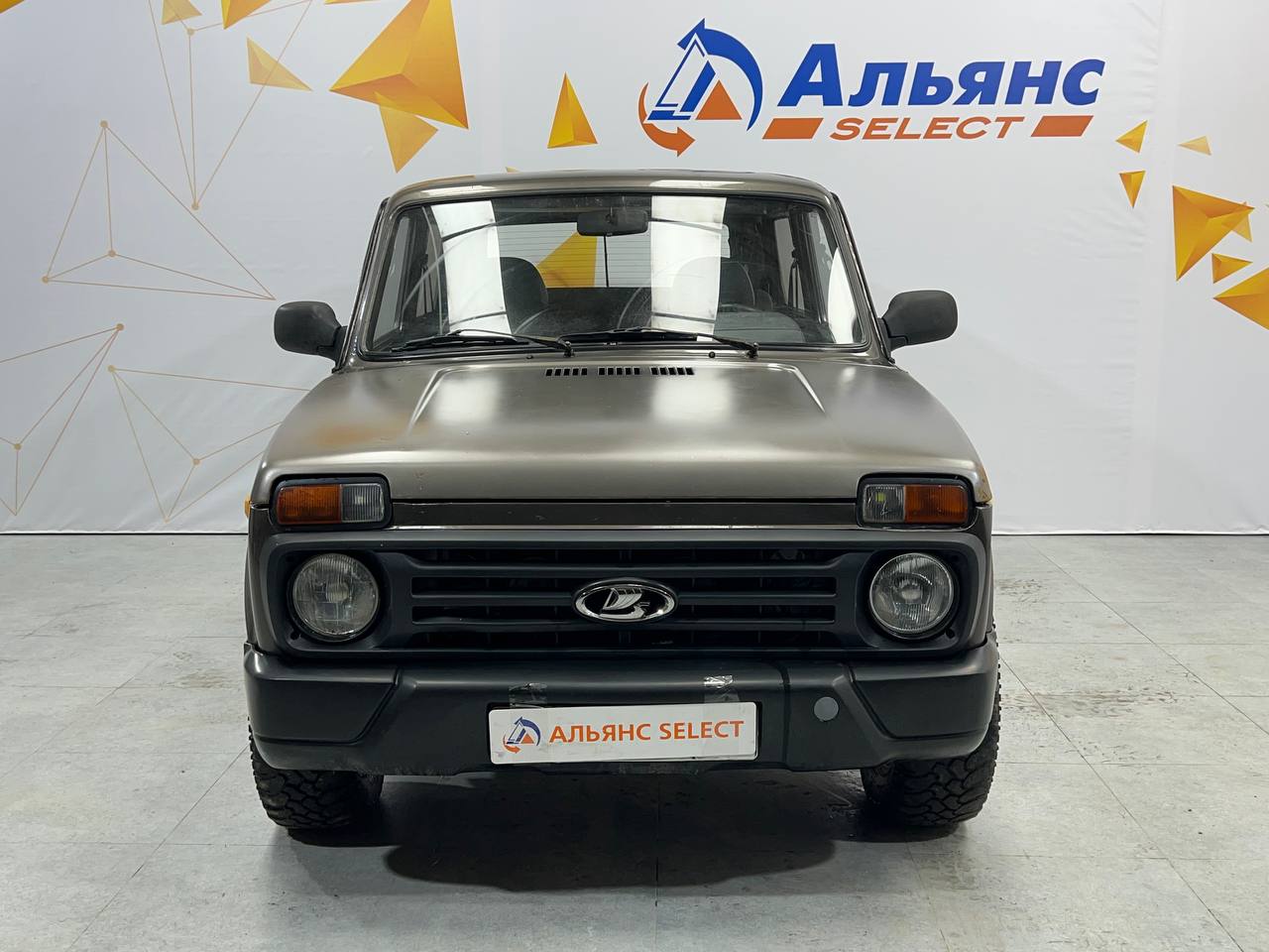 LADA 2121