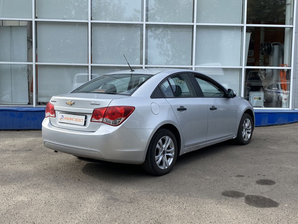 CHEVROLET CRUZE