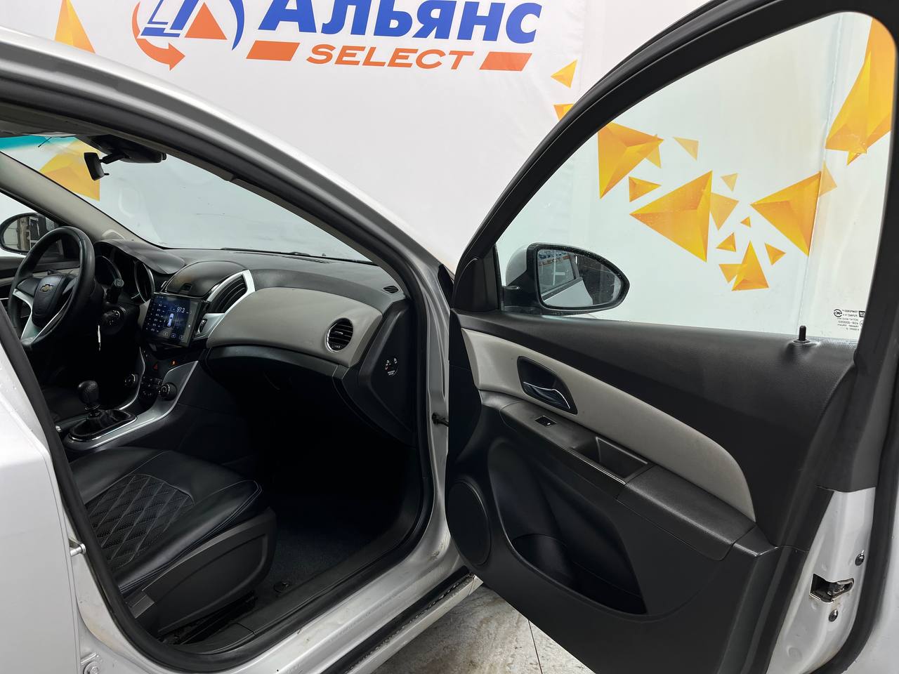 CHEVROLET CRUZE