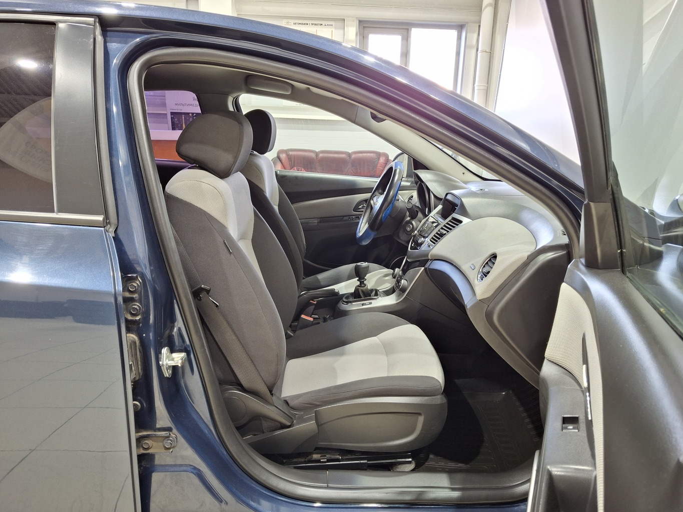 CHEVROLET CRUZE