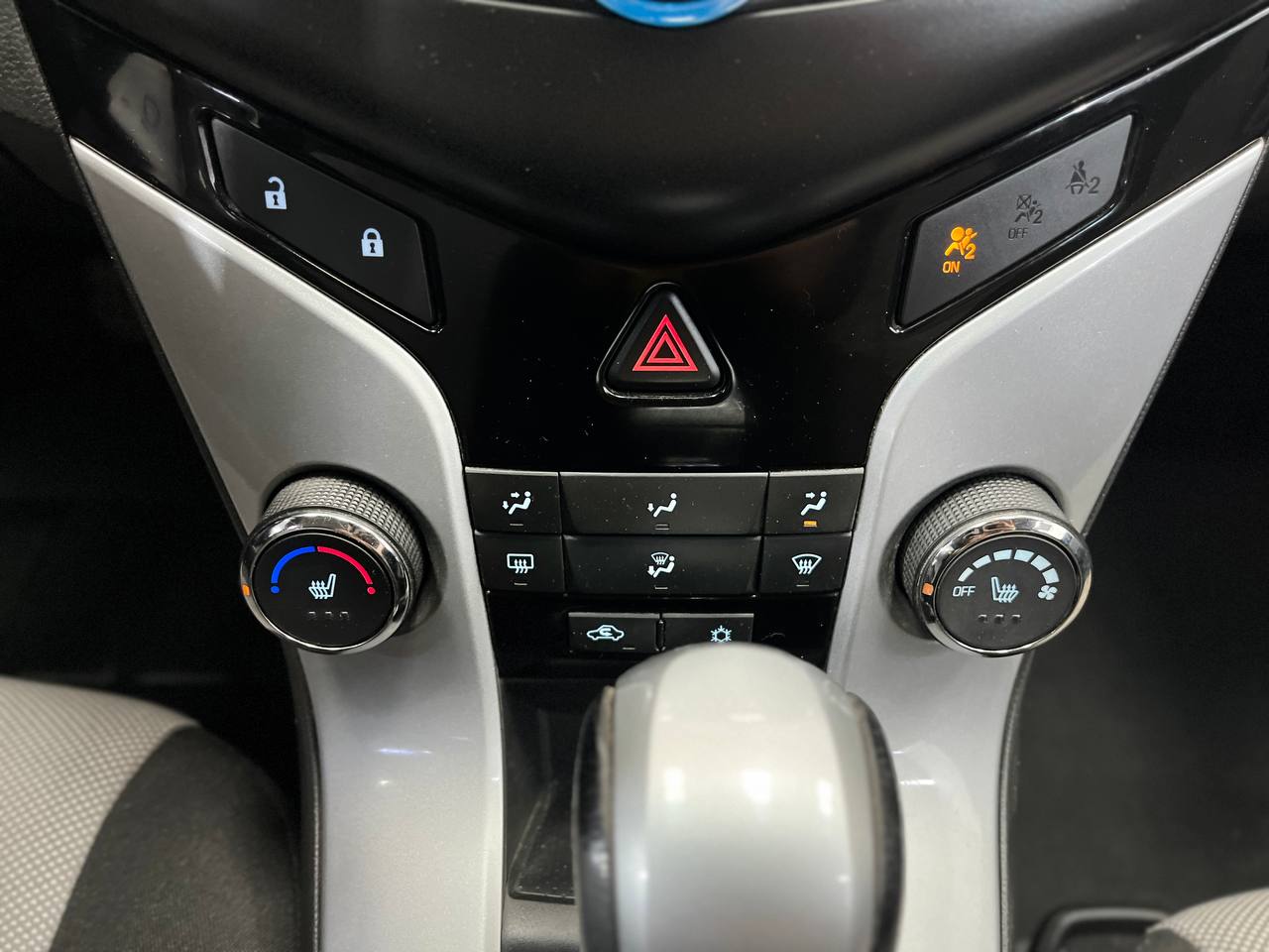 CHEVROLET CRUZE