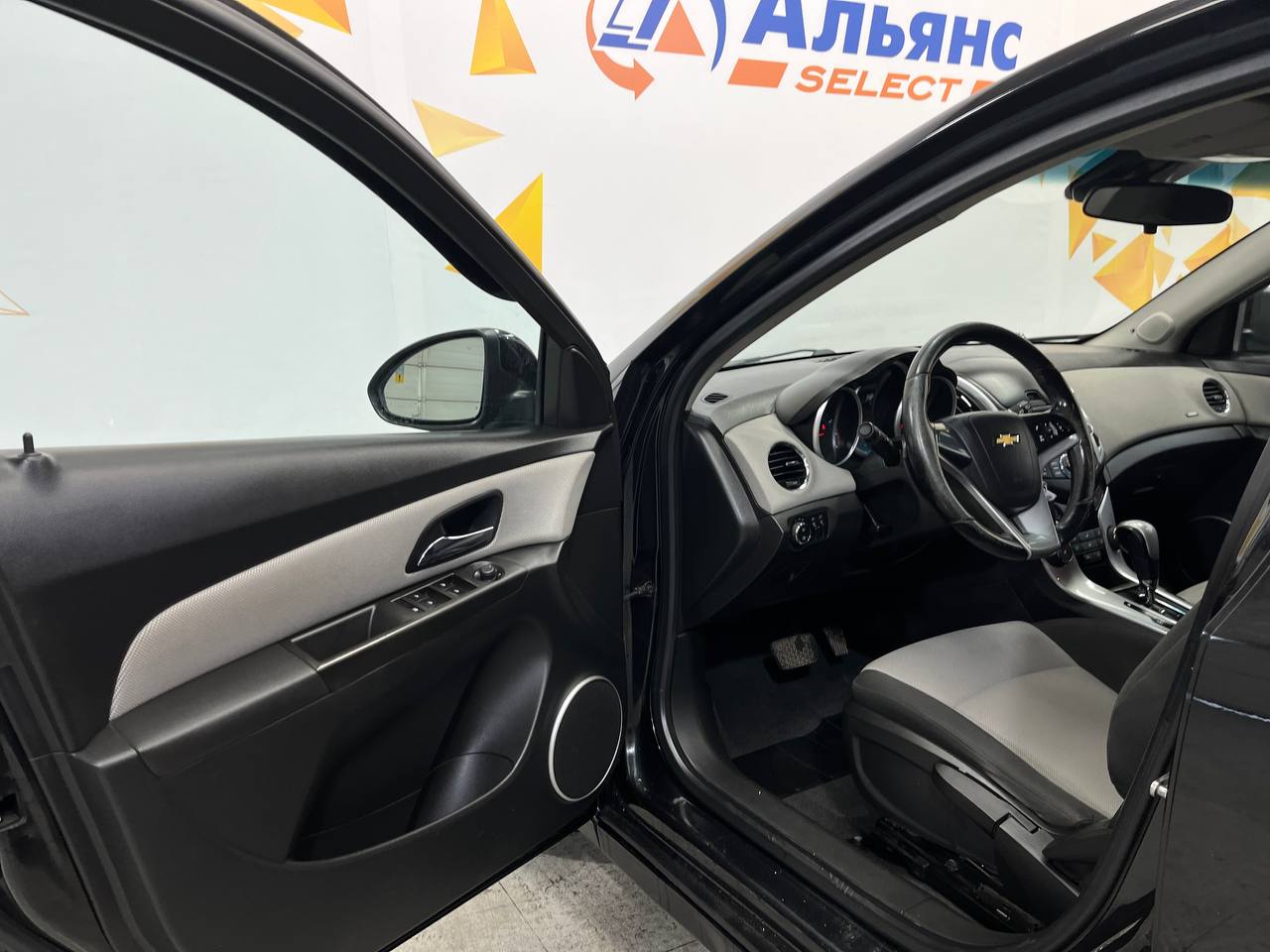 CHEVROLET CRUZE
