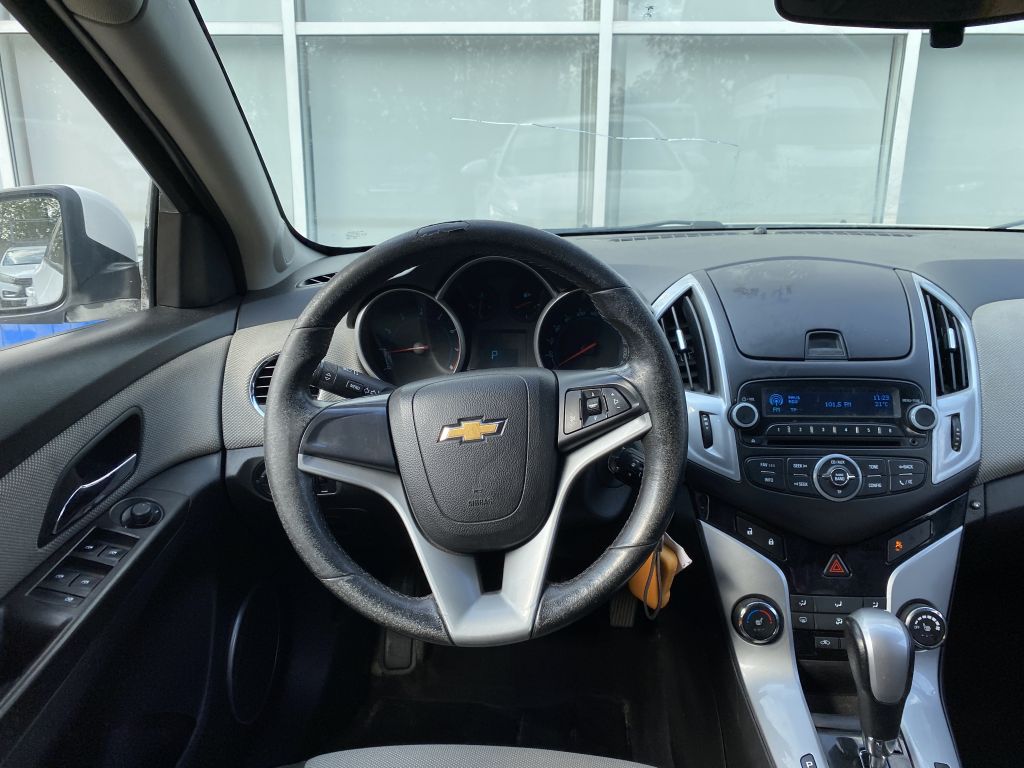 CHEVROLET CRUZE