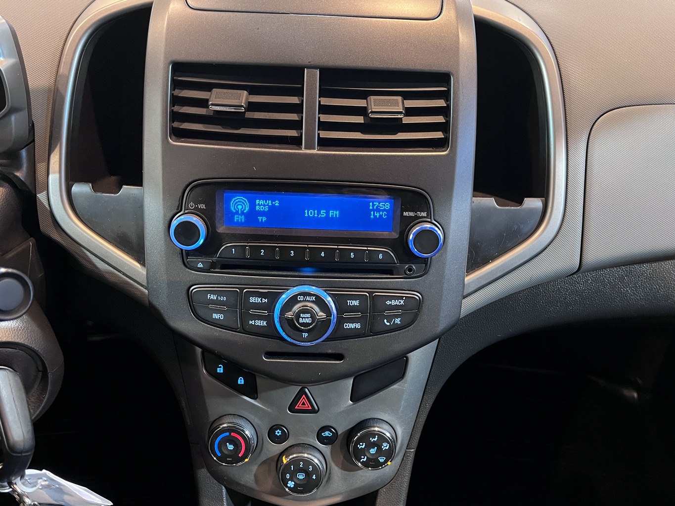 CHEVROLET AVEO