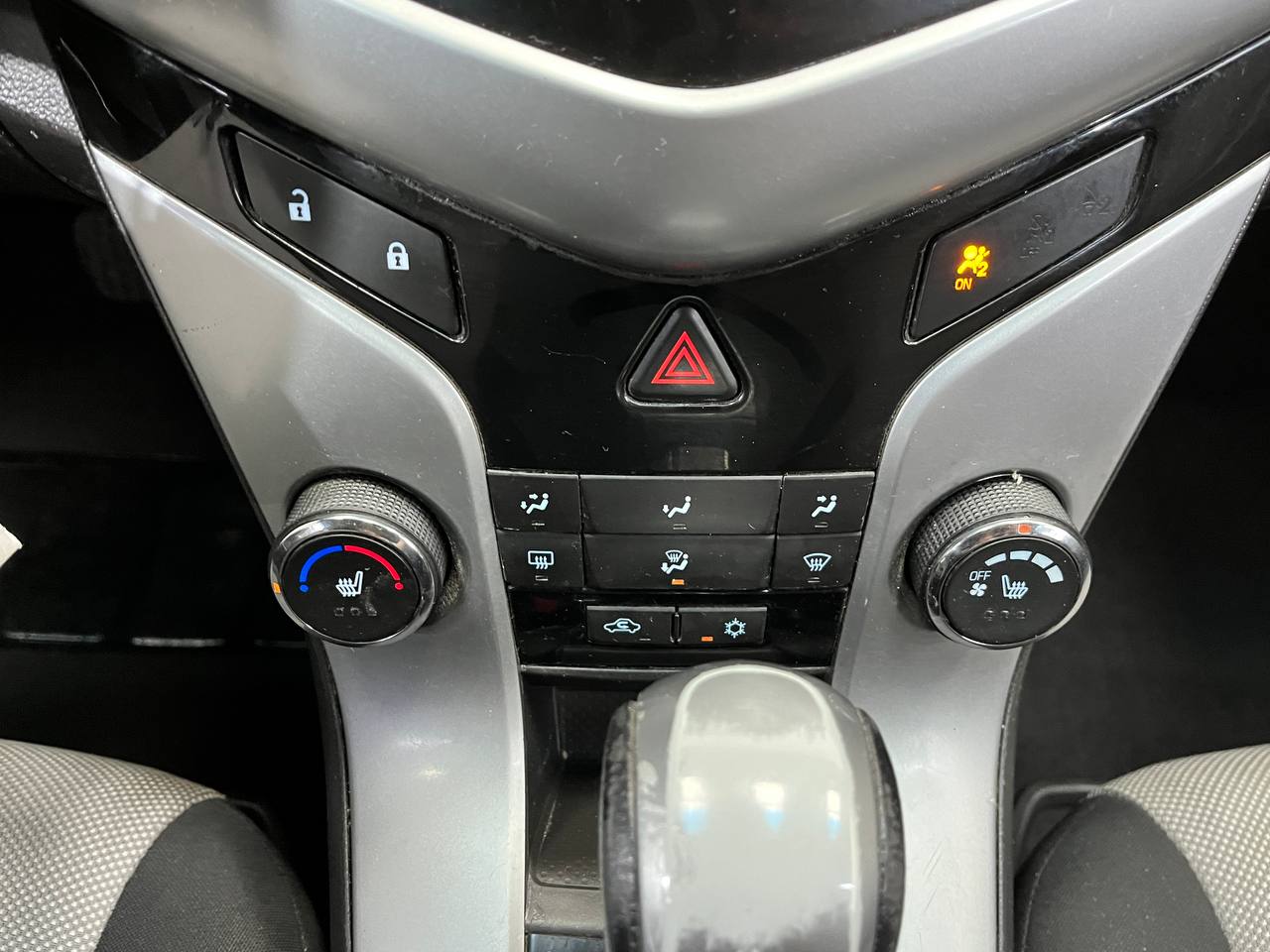 CHEVROLET CRUZE