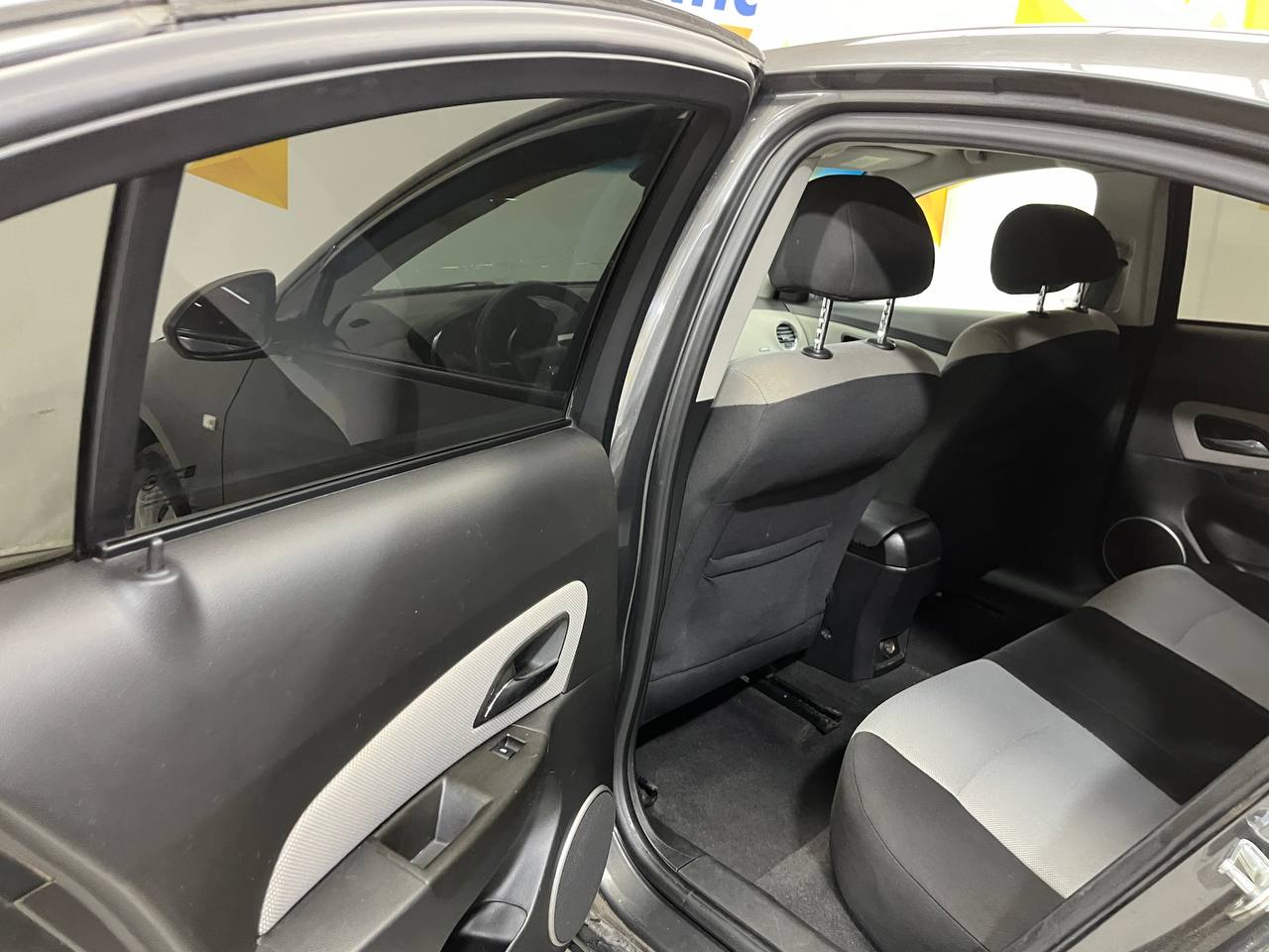 CHEVROLET CRUZE