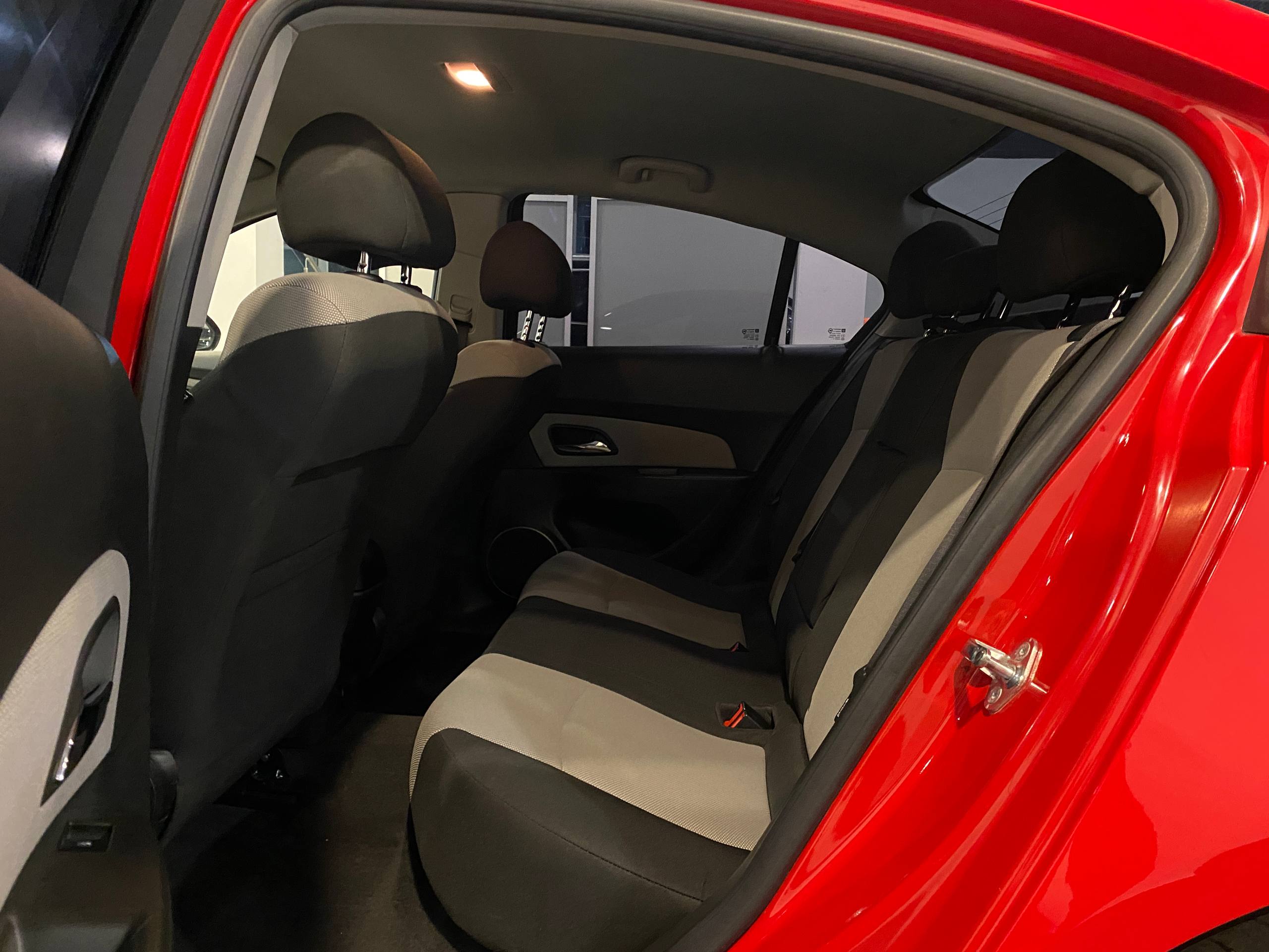 CHEVROLET CRUZE