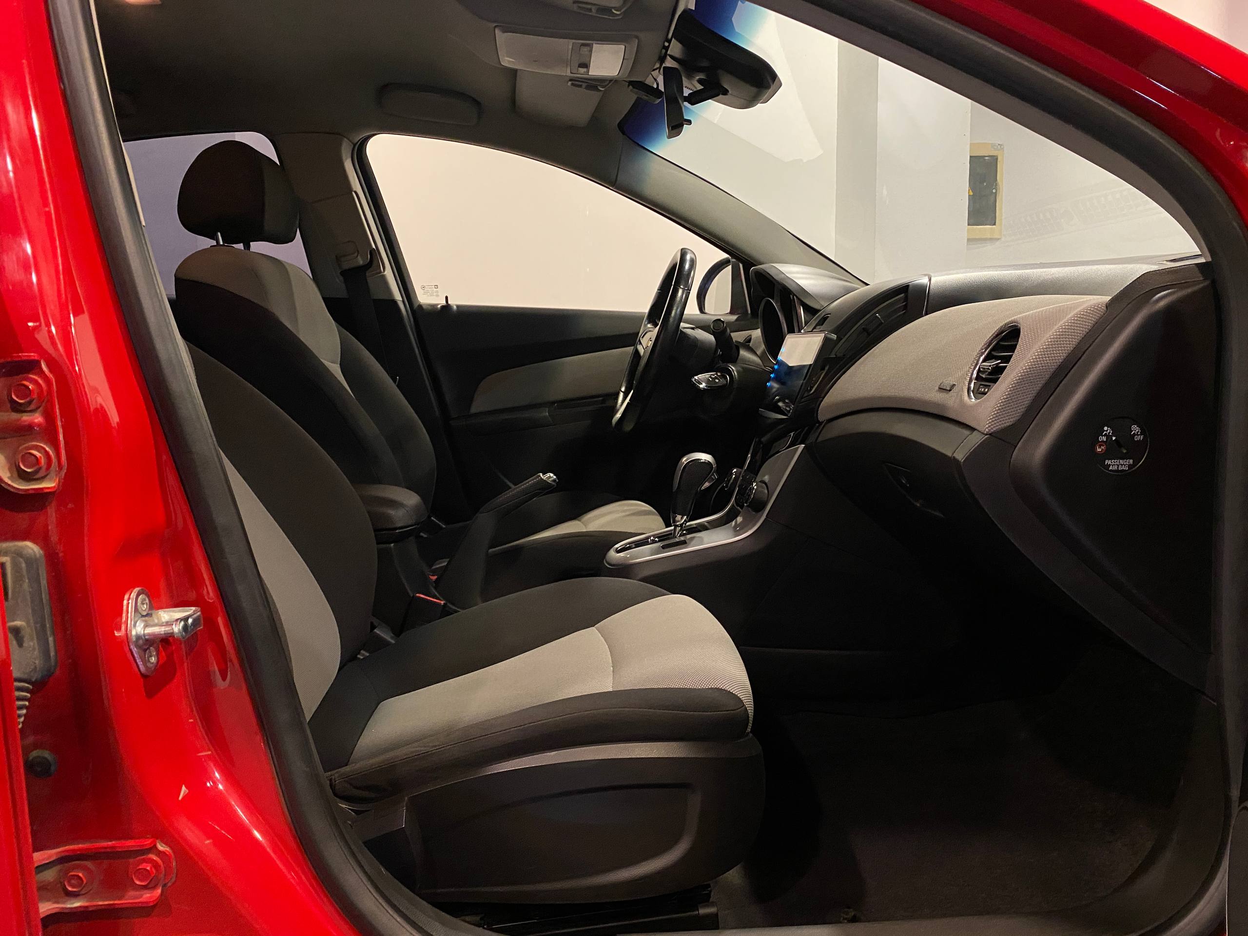 CHEVROLET CRUZE
