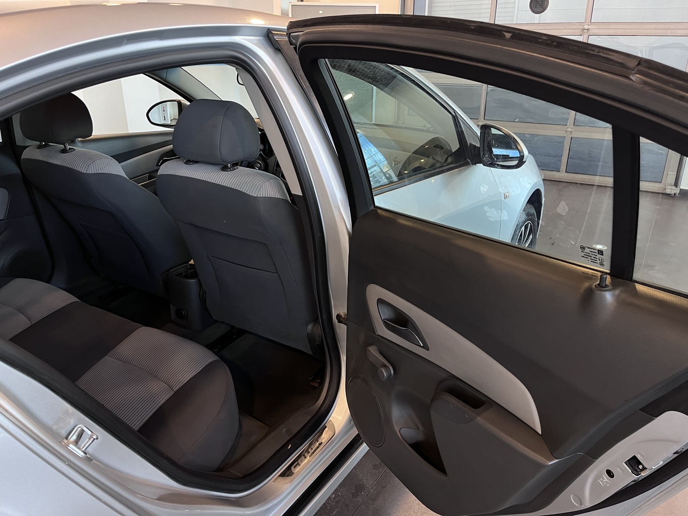 CHEVROLET CRUZE