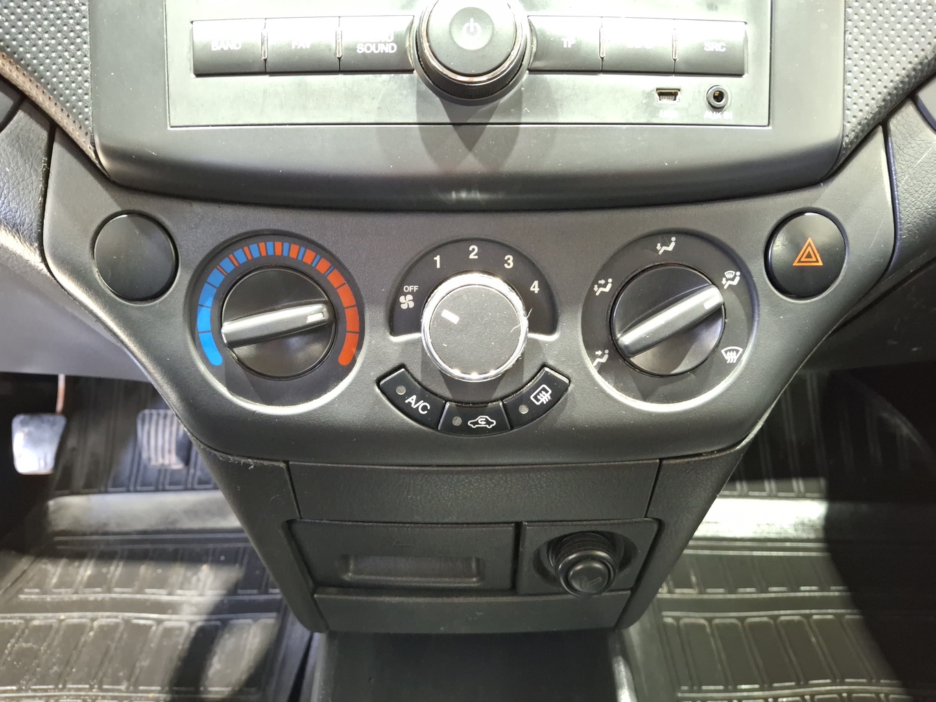 CHEVROLET AVEO