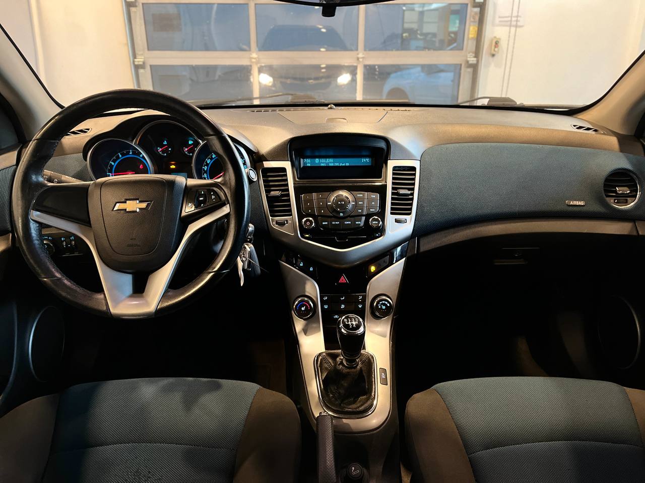 CHEVROLET CRUZE
