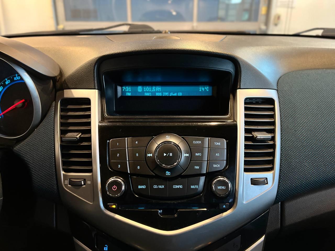 CHEVROLET CRUZE