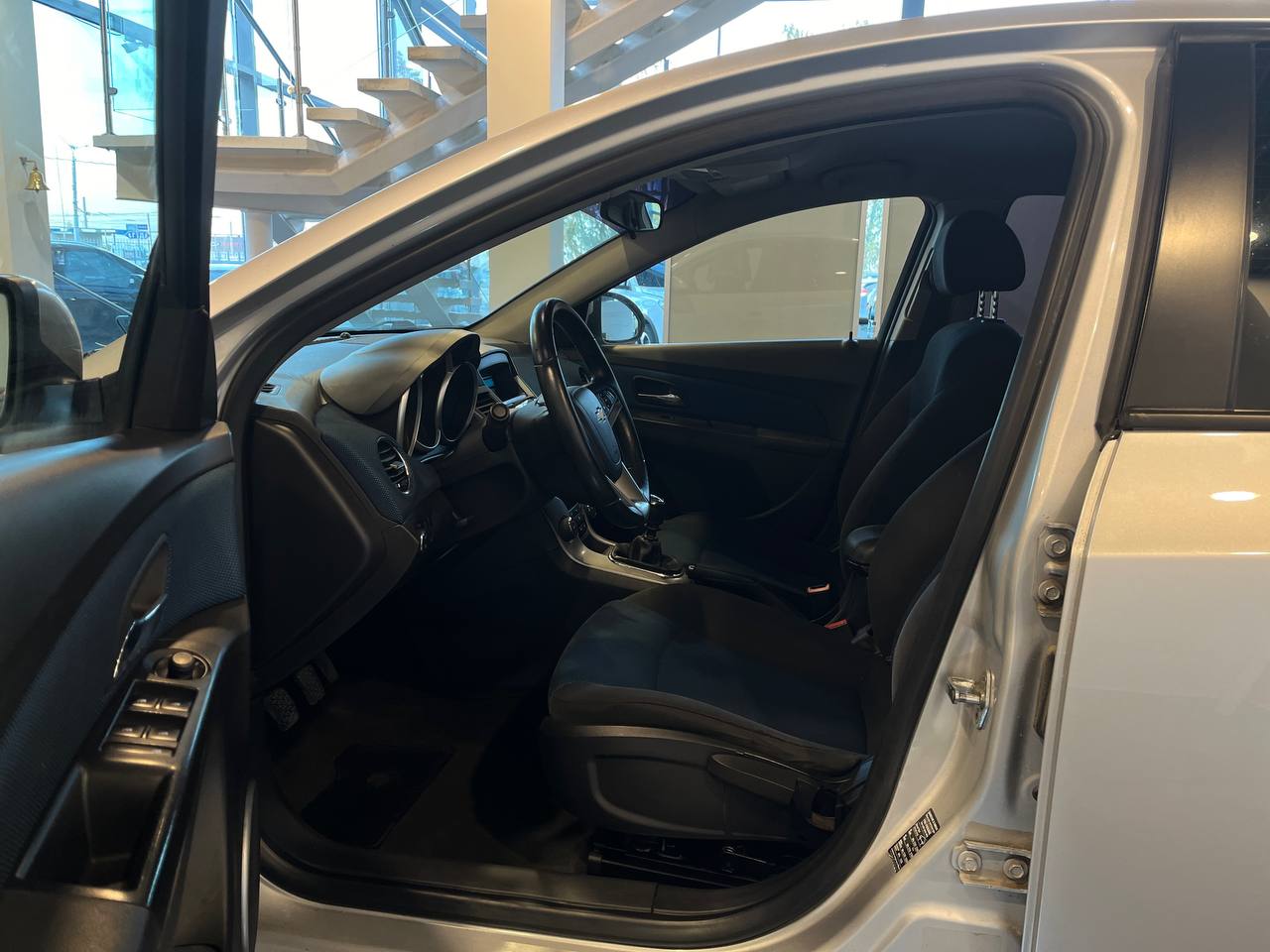 CHEVROLET CRUZE