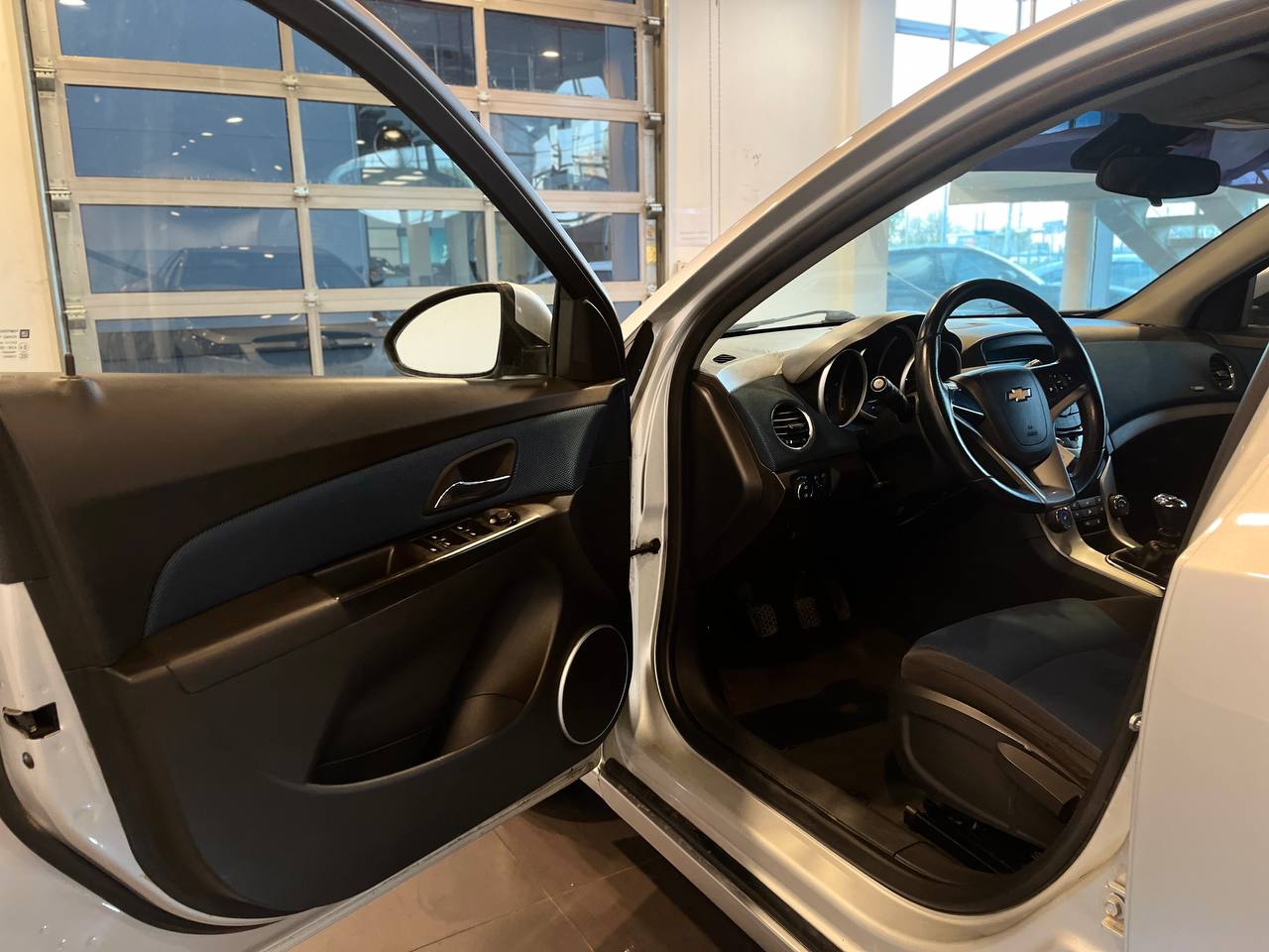 CHEVROLET CRUZE