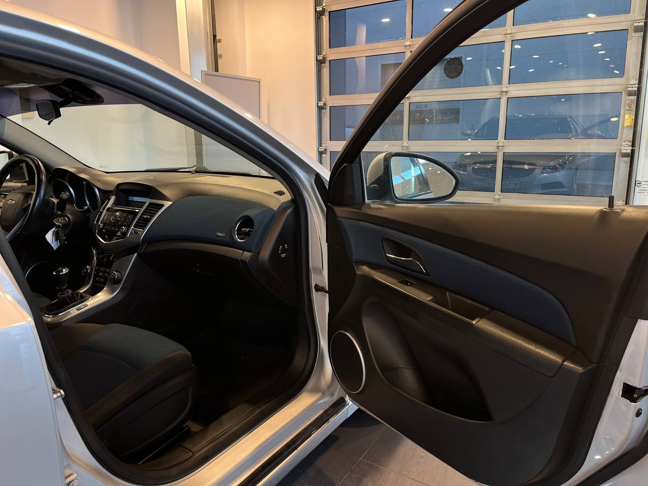 CHEVROLET CRUZE