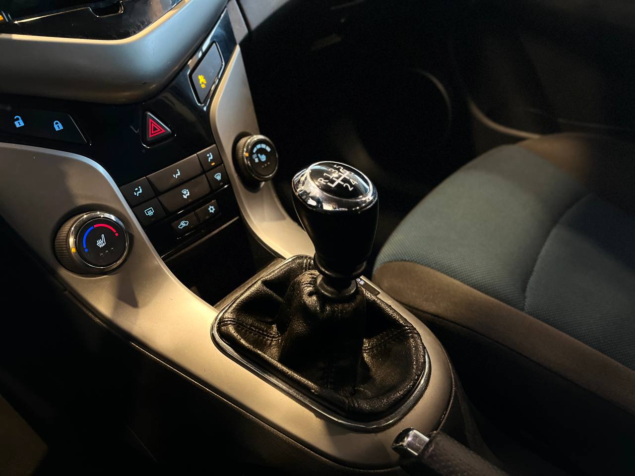 CHEVROLET CRUZE