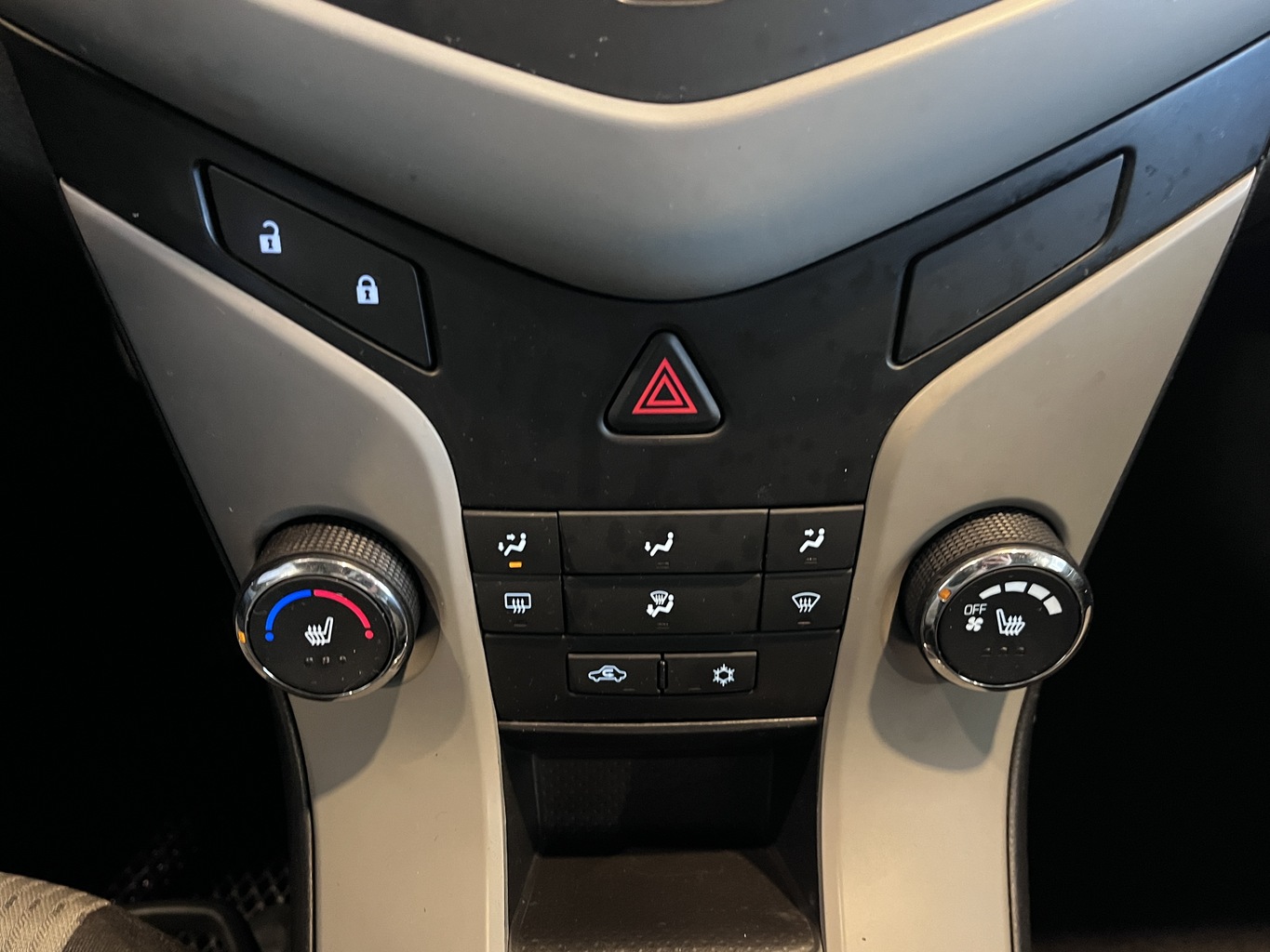 CHEVROLET CRUZE