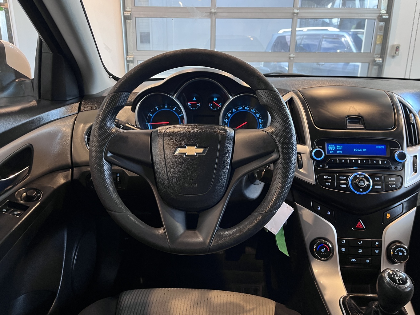 CHEVROLET CRUZE