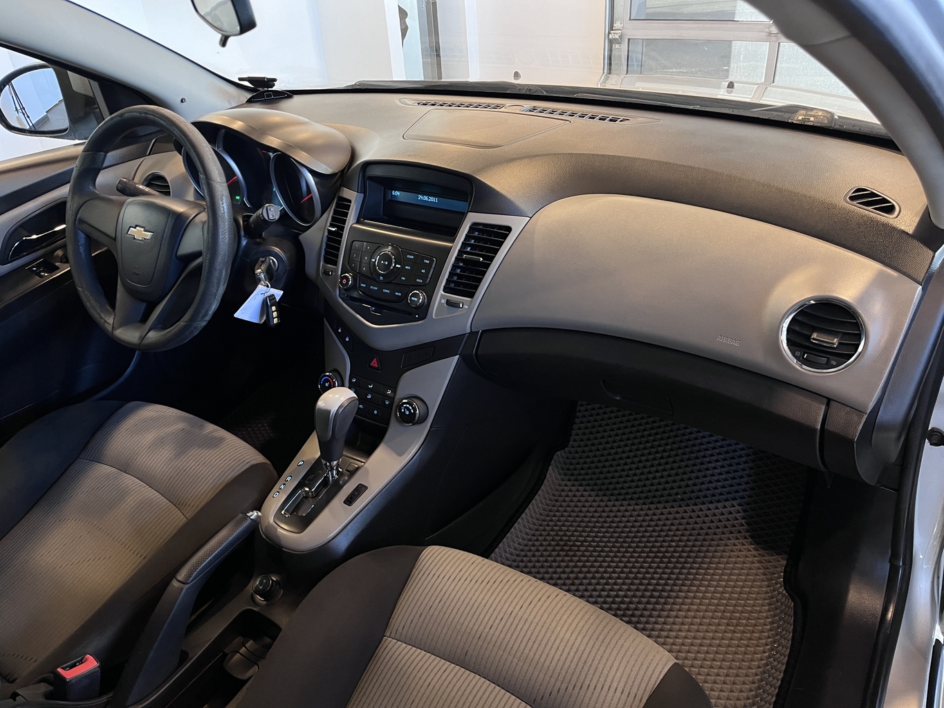 CHEVROLET CRUZE