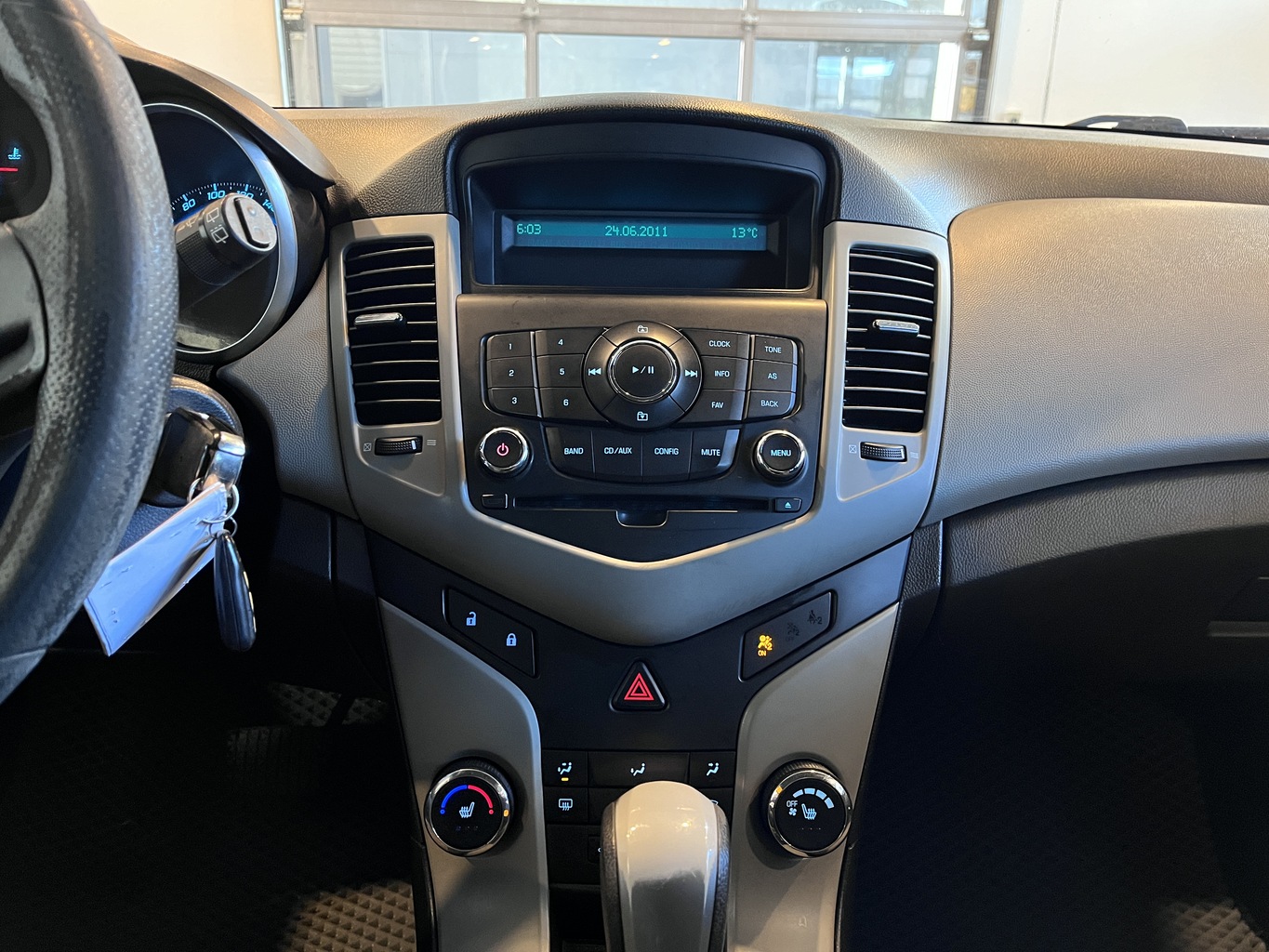 CHEVROLET CRUZE