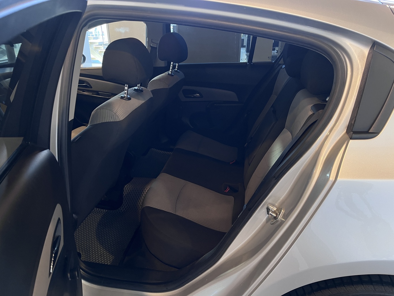 CHEVROLET CRUZE