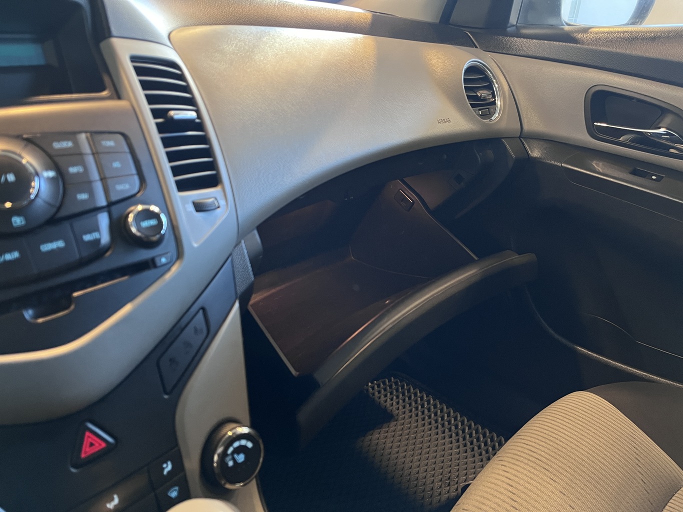 CHEVROLET CRUZE