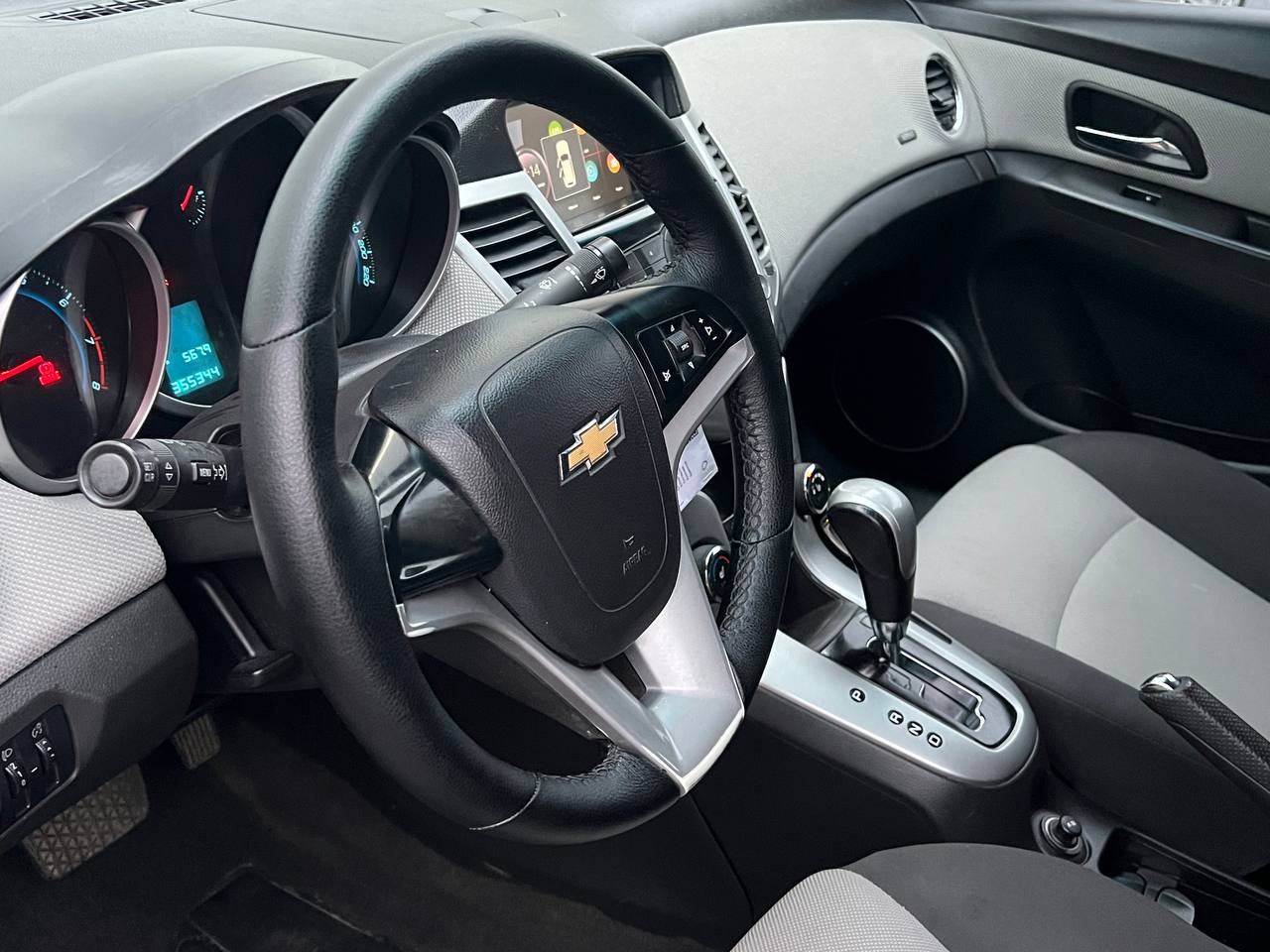 CHEVROLET CRUZE