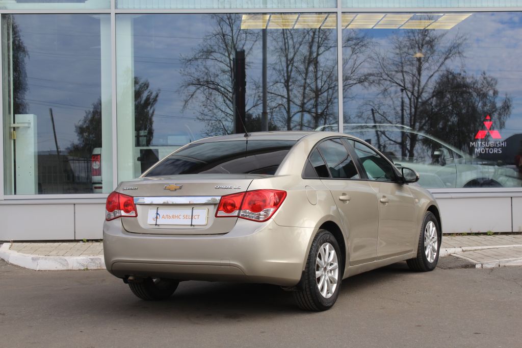 CHEVROLET CRUZE