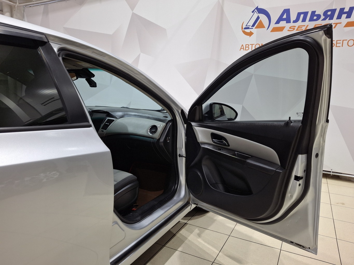 CHEVROLET CRUZE