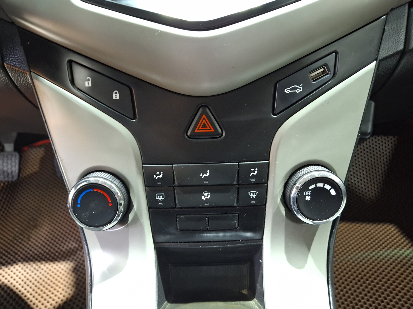 CHEVROLET CRUZE