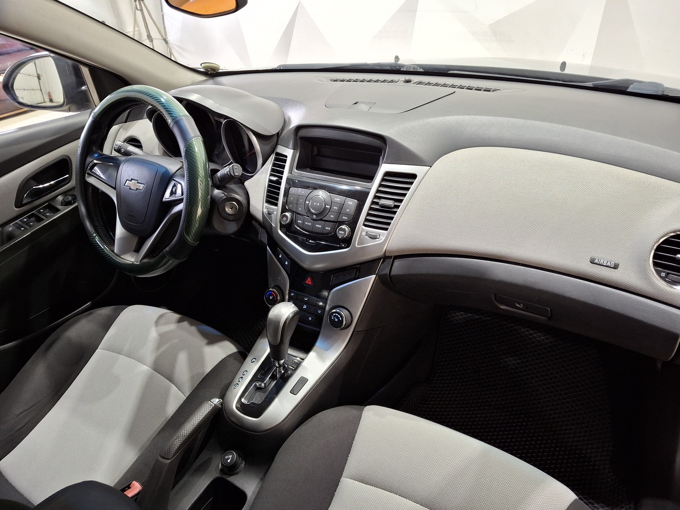 CHEVROLET CRUZE