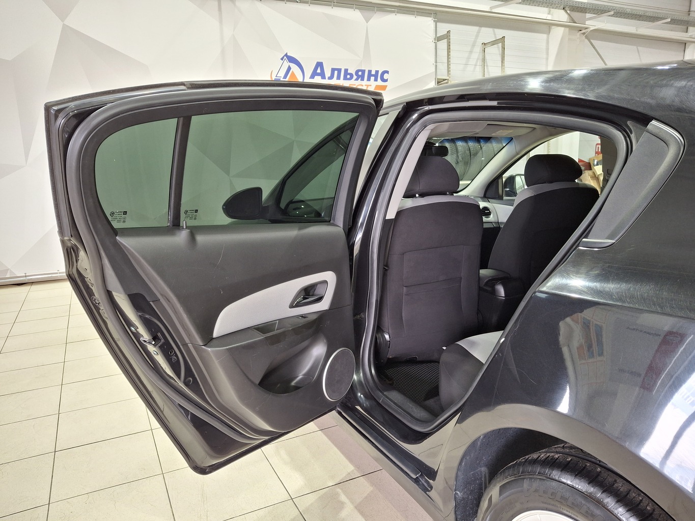 CHEVROLET CRUZE
