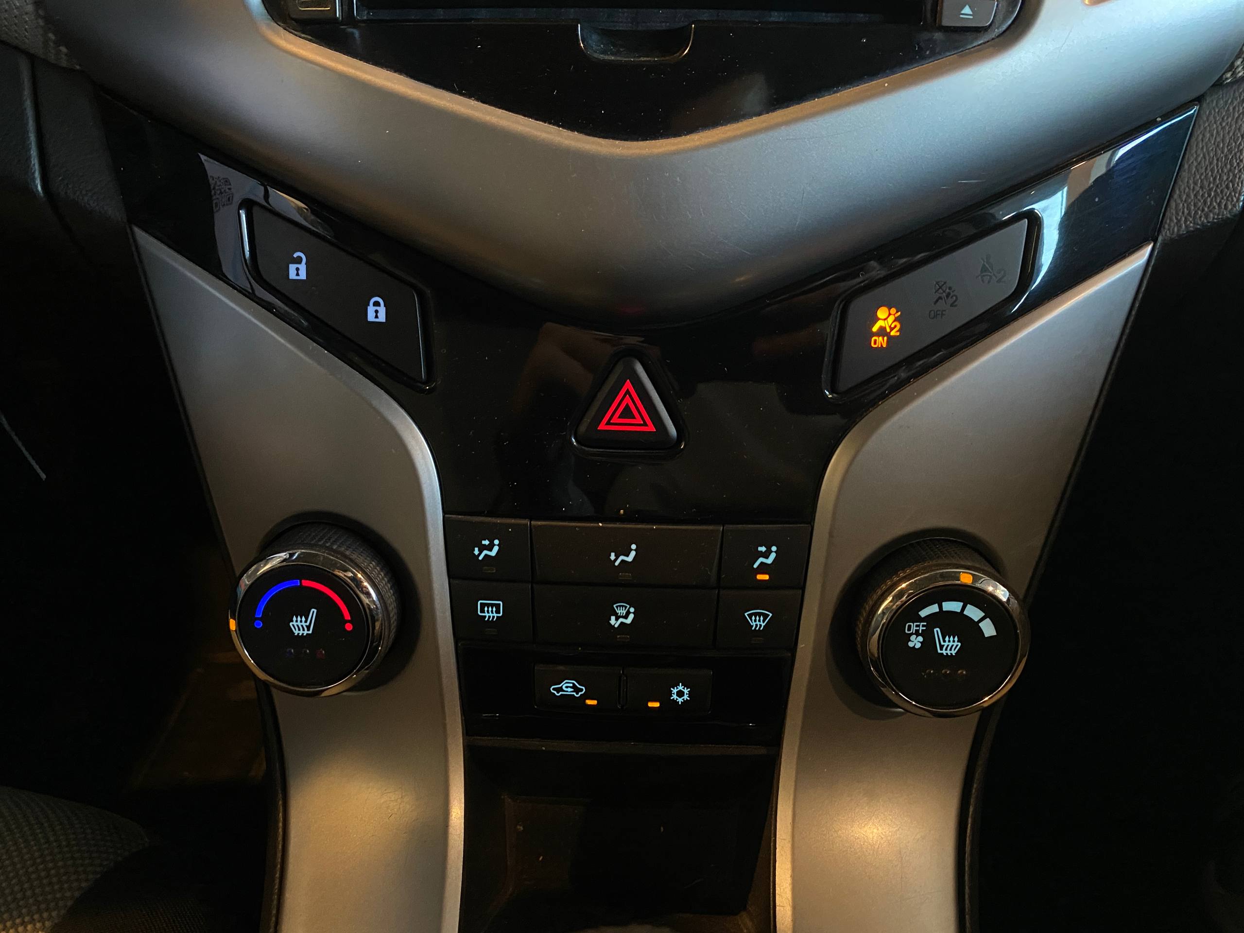 CHEVROLET CRUZE
