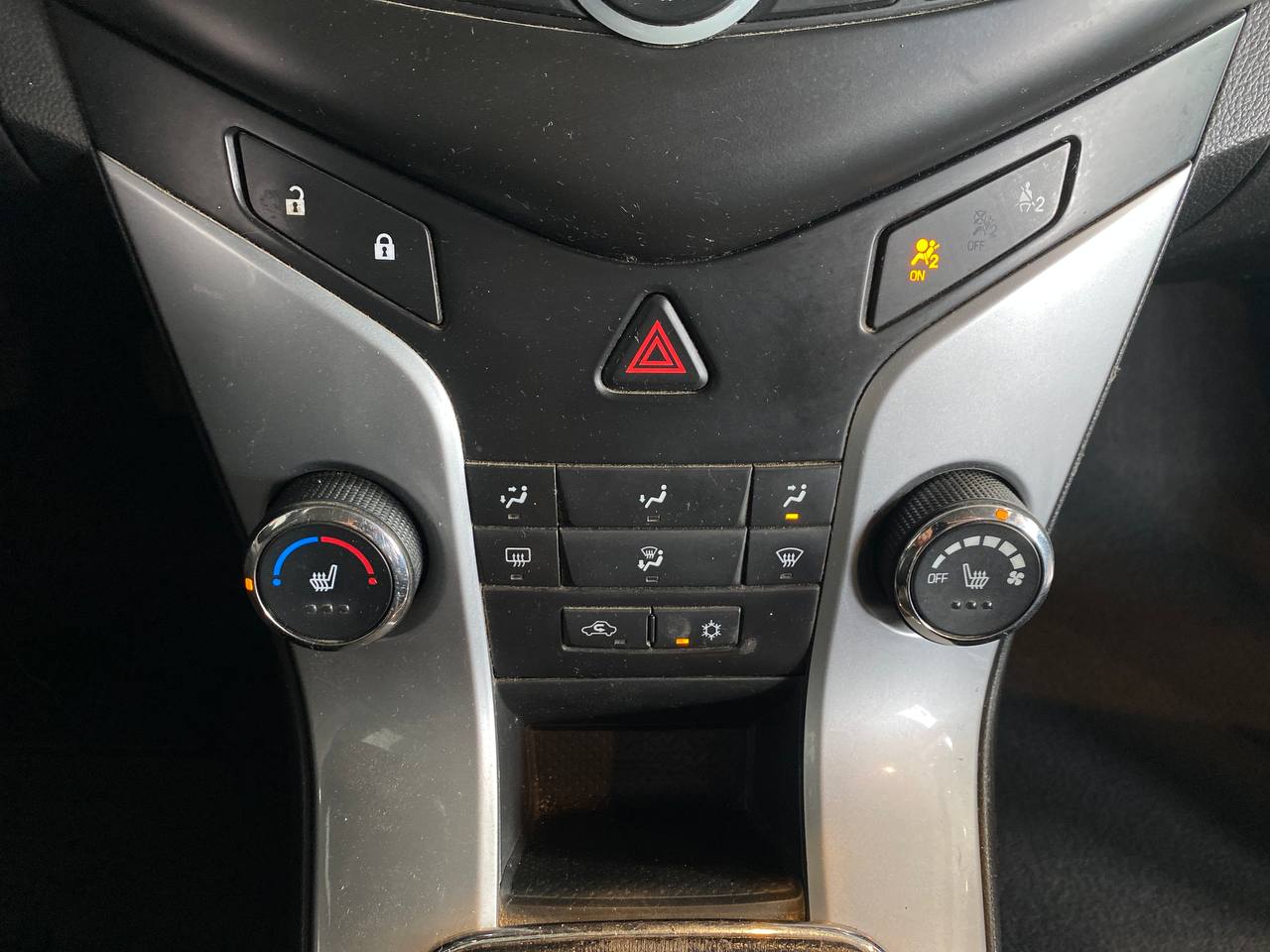 CHEVROLET CRUZE