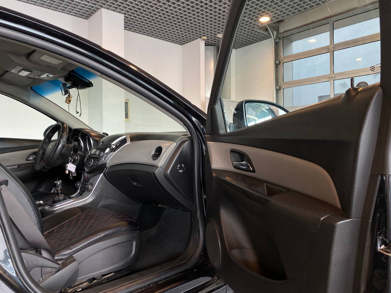CHEVROLET CRUZE