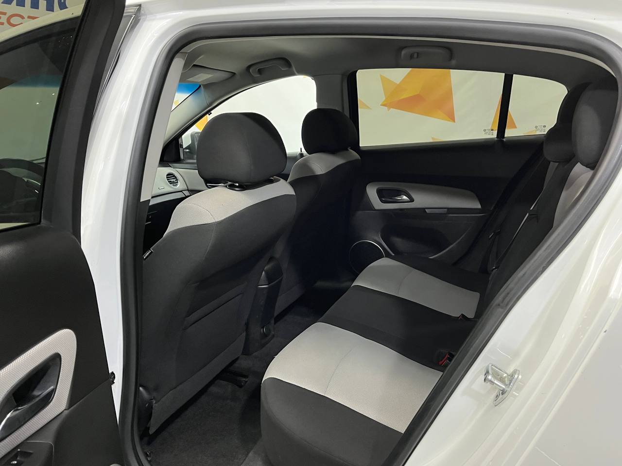 CHEVROLET CRUZE