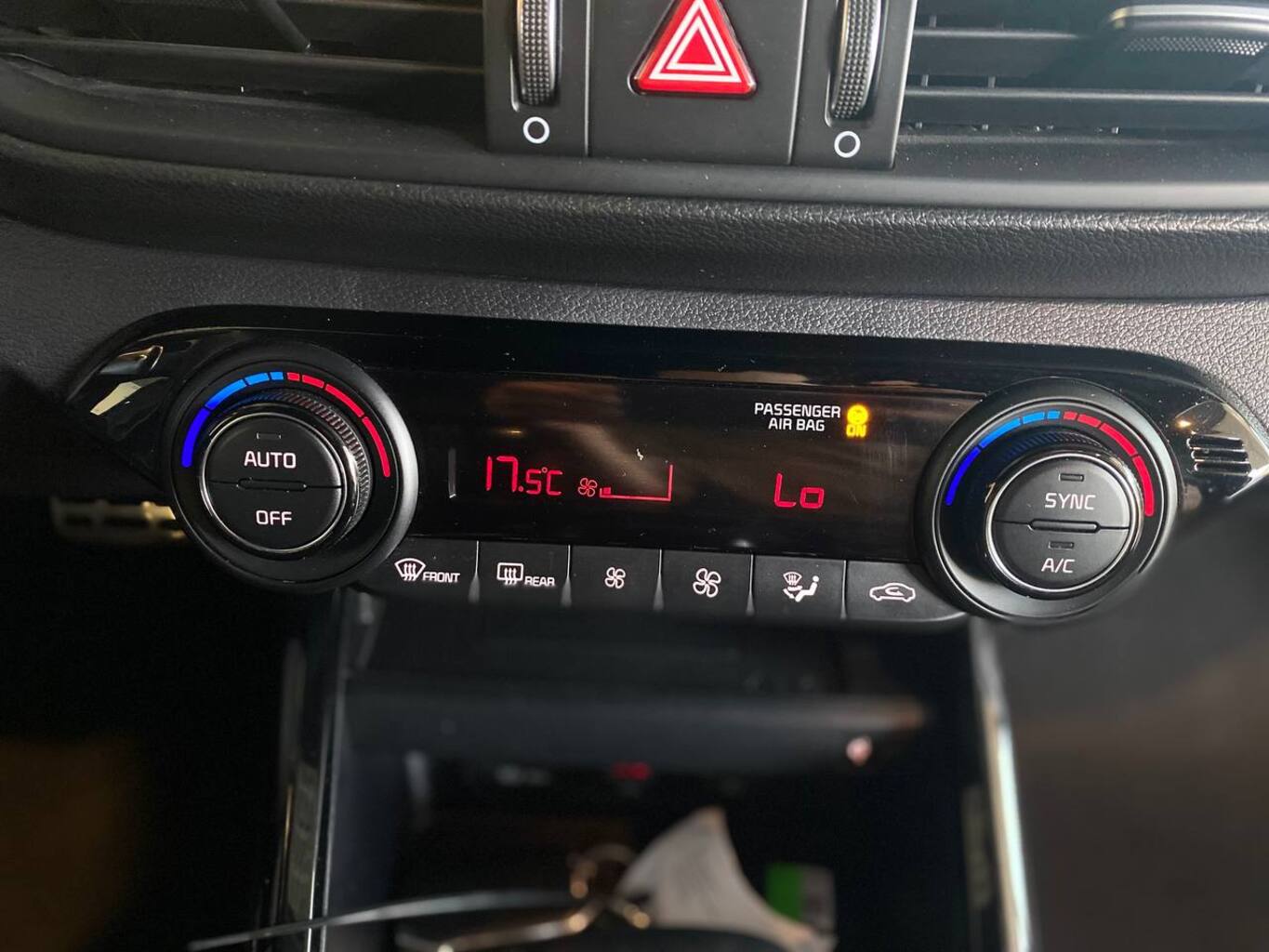 KIA CERATO