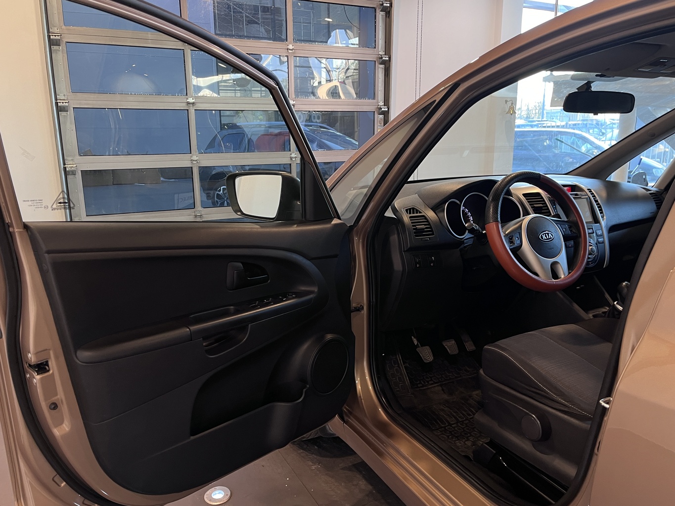 KIA VENGA