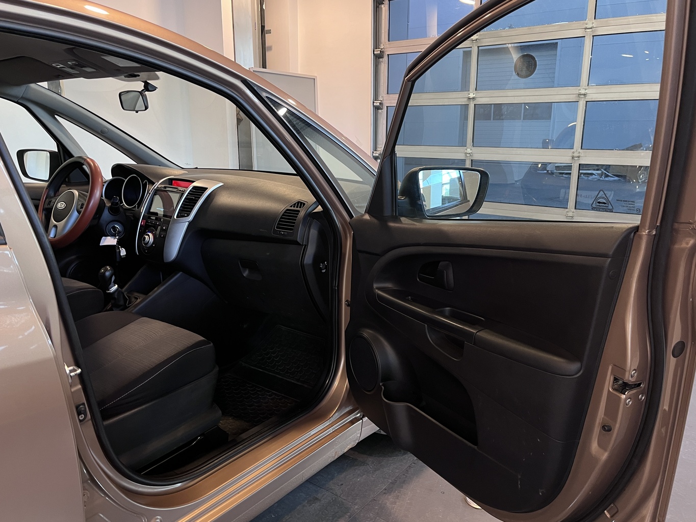 KIA VENGA