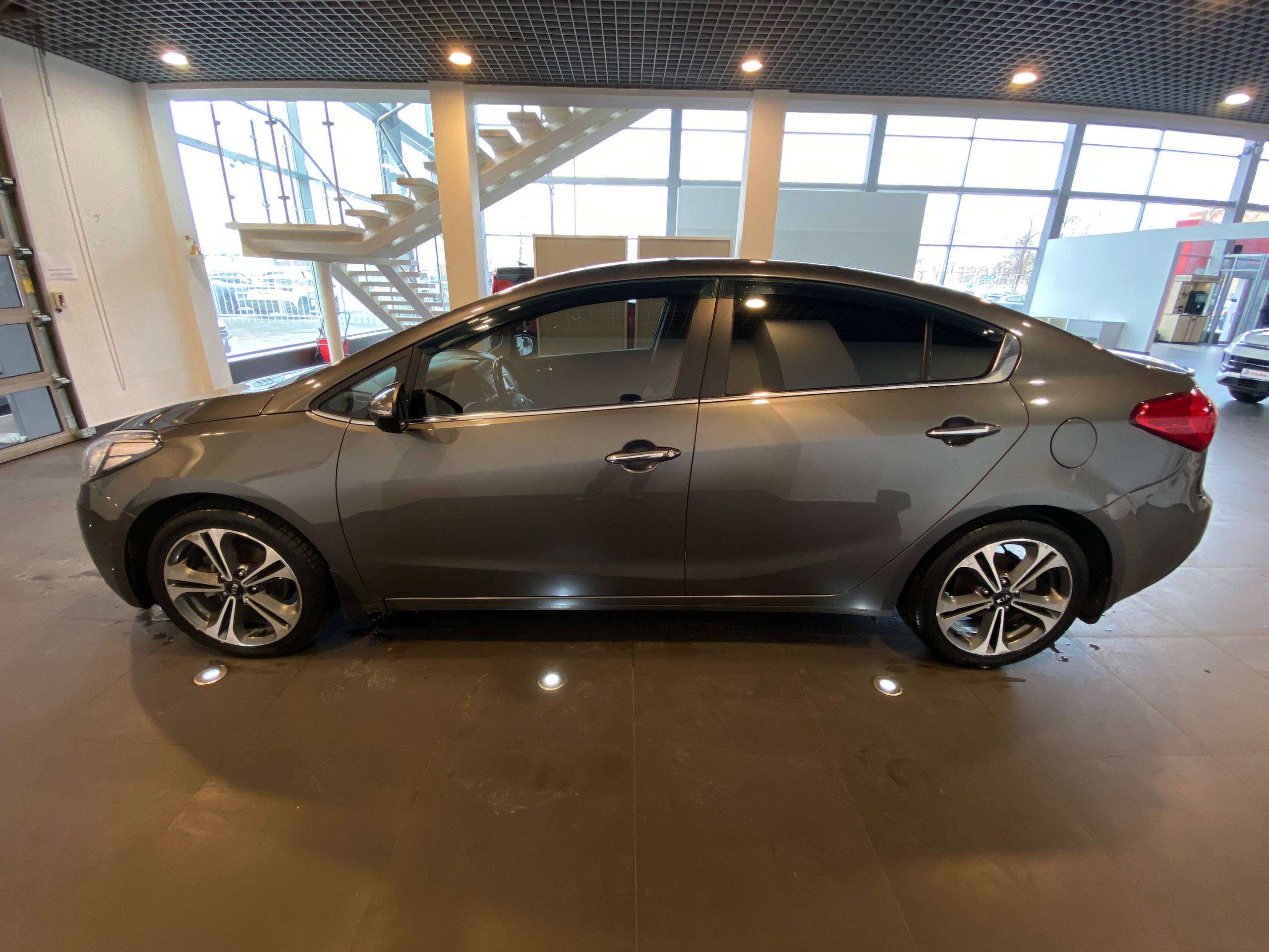KIA CERATO