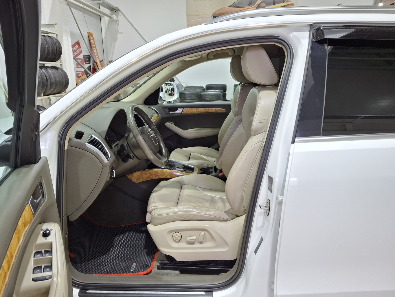 AUDI Q5