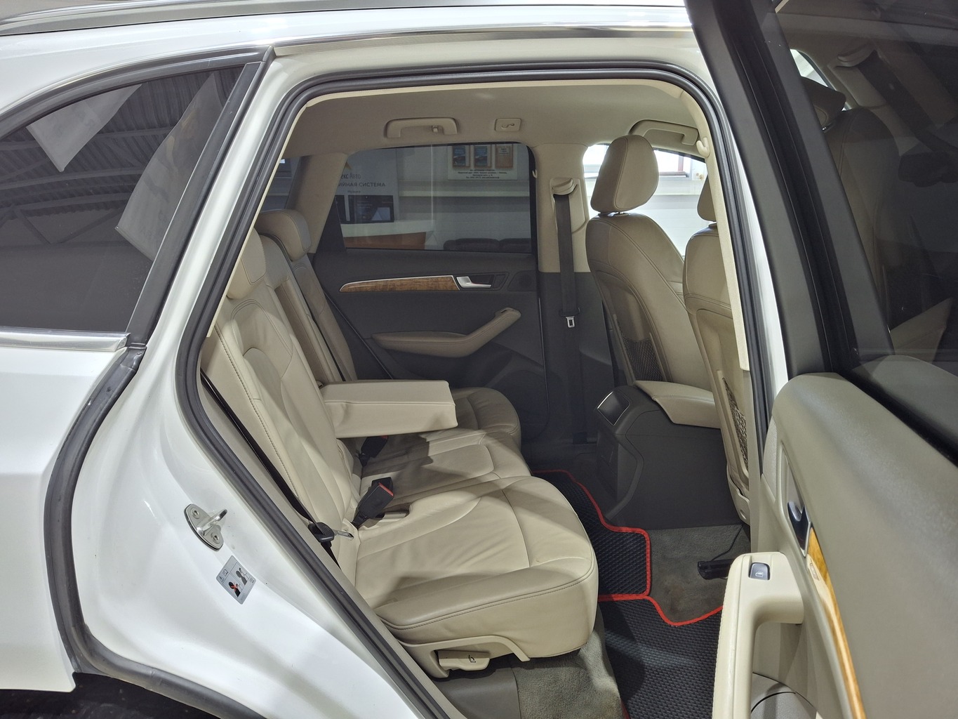 AUDI Q5