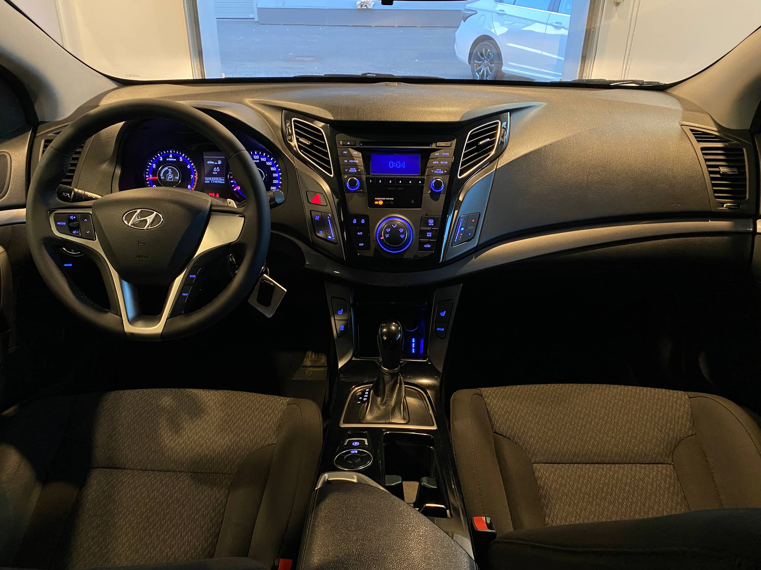 HYUNDAI I40
