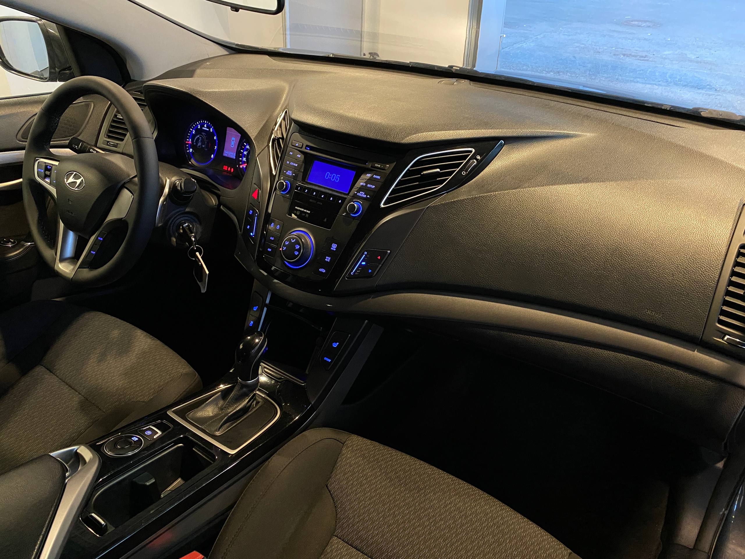 HYUNDAI I40