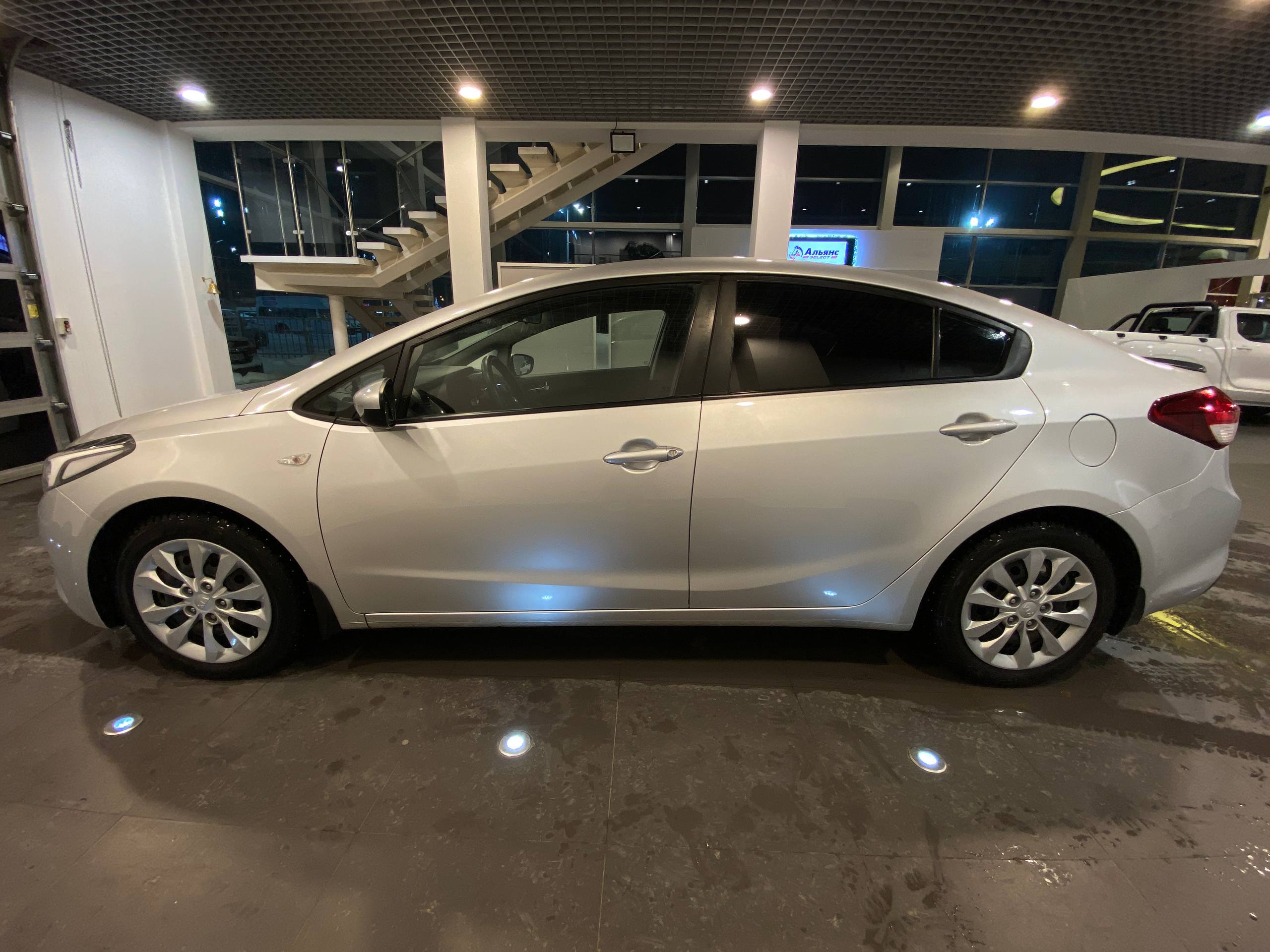 KIA CERATO