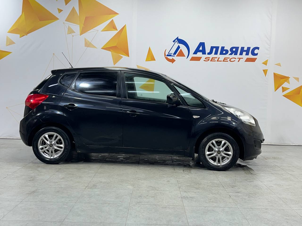 KIA VENGA