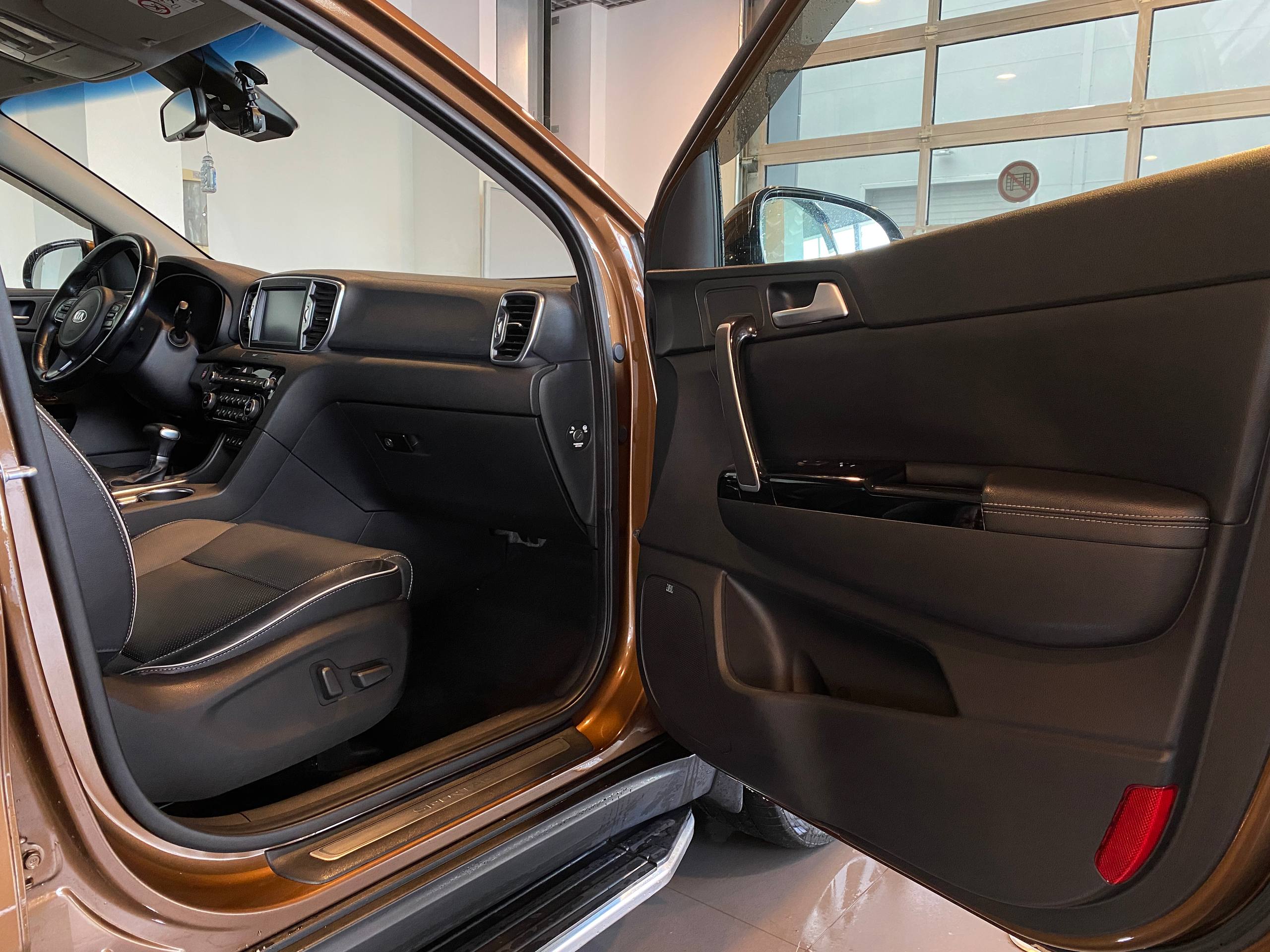 KIA SPORTAGE S