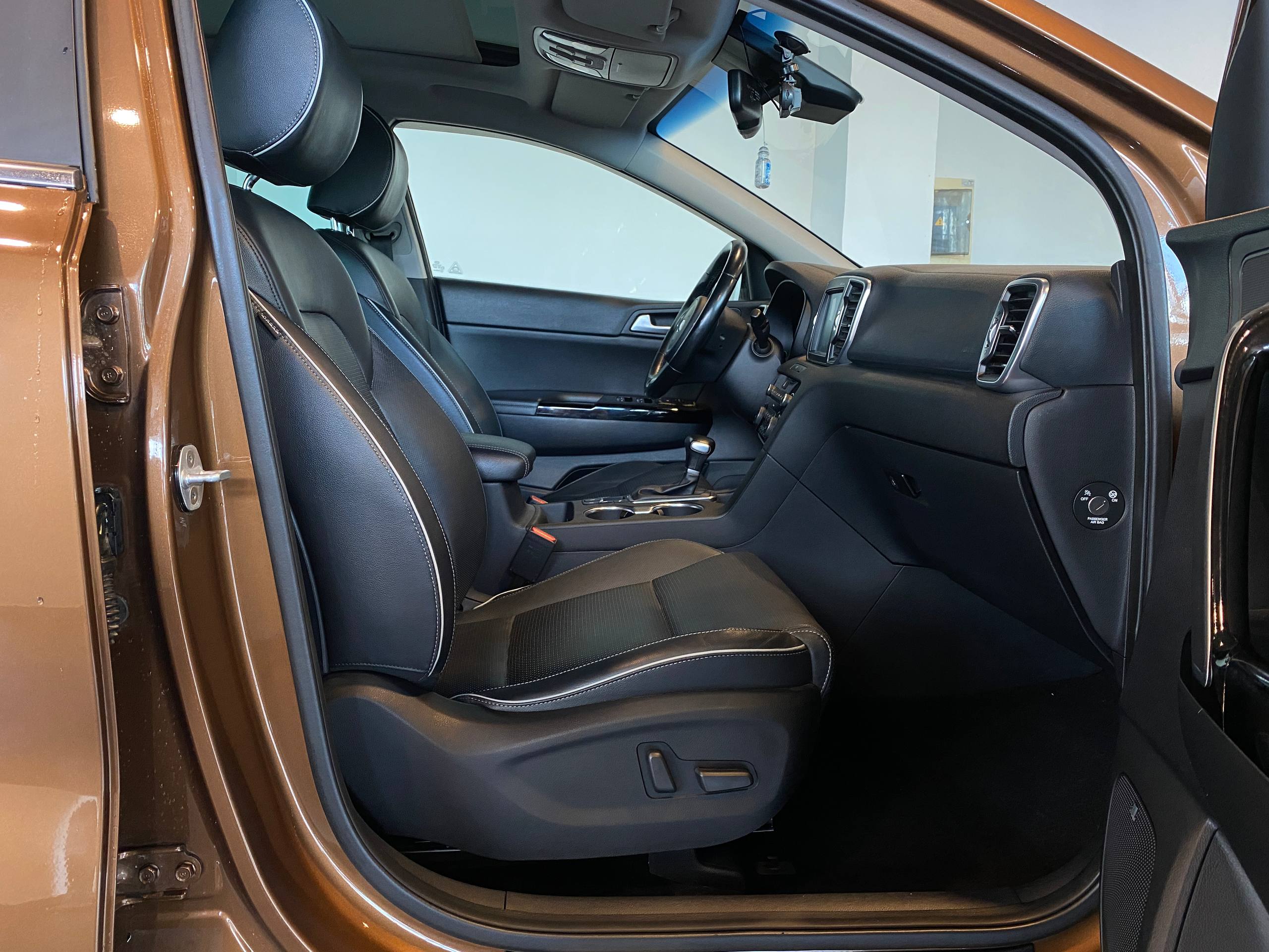 KIA SPORTAGE S