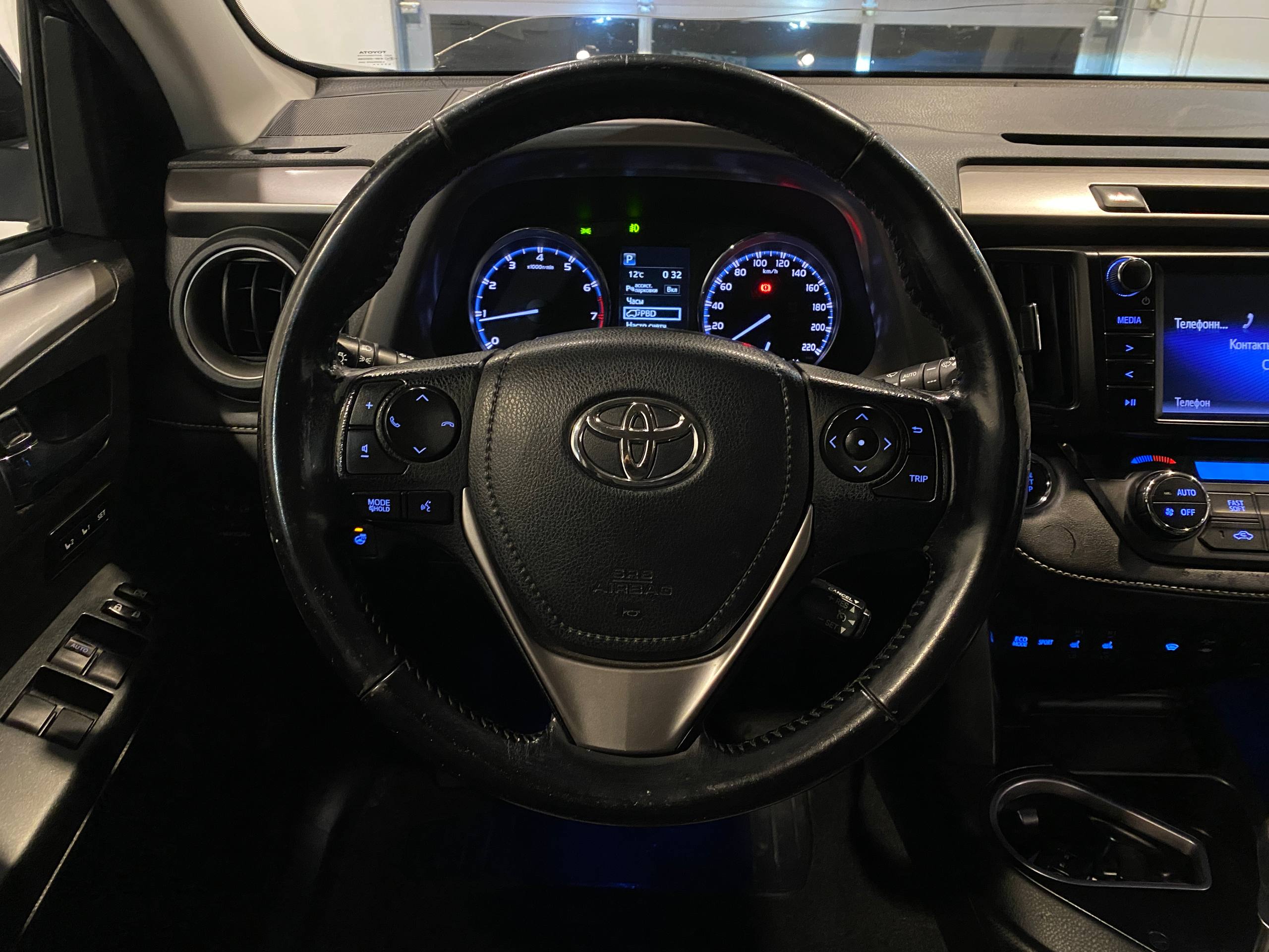 TOYOTA RAV4