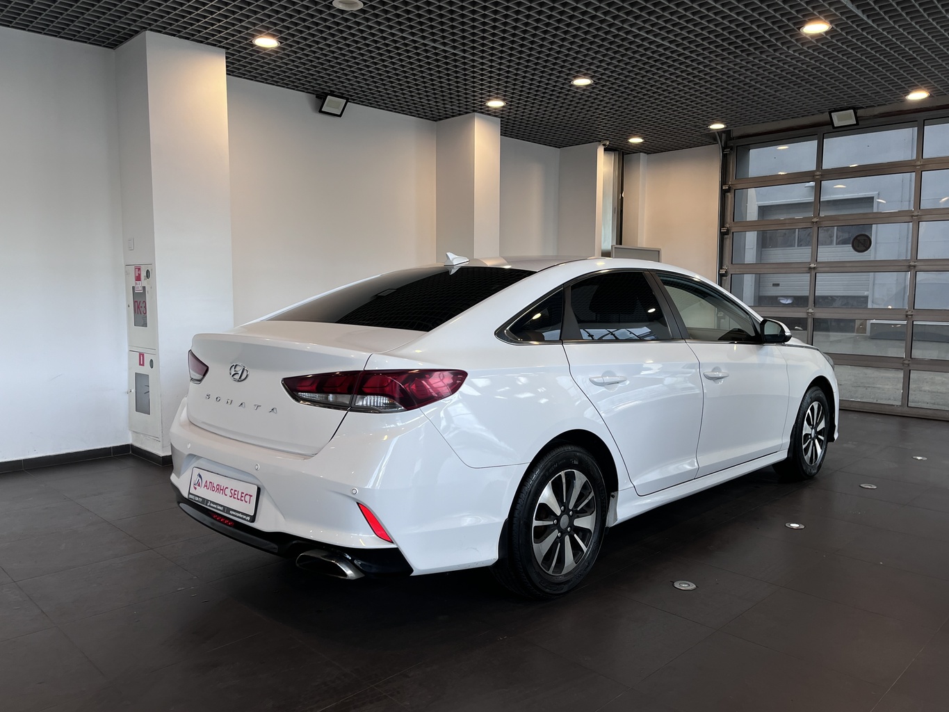 HYUNDAI SONATA